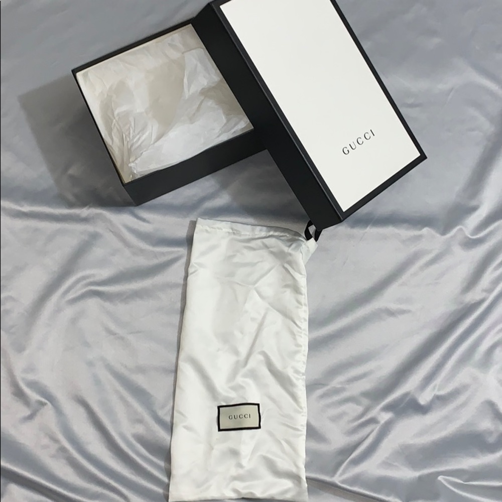 Shoe box